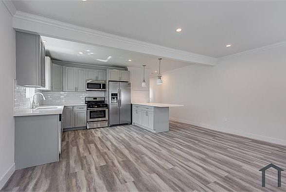 1st image of 1519 Winona Blvd