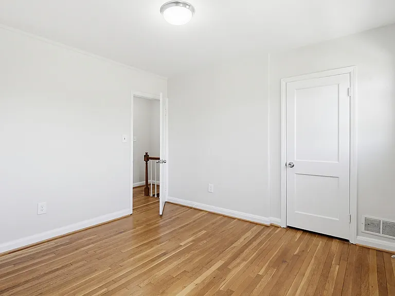 7536 Westfield Rd — Photo 22