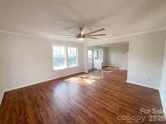 3rd image of 644 Carybrook Ct
