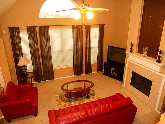 ANOTHER VIEW OF THE LIVING ROOM