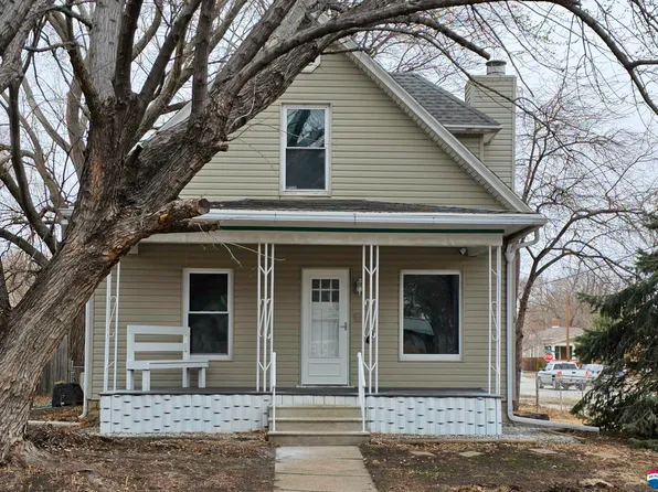 2298 Sheldon St, Lincoln, NE 68503