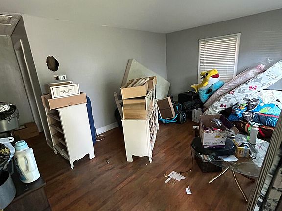 5th image of 2103 Allston Ave