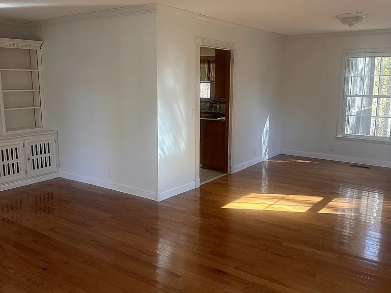 312 Powder Mill Dr — Photo 5