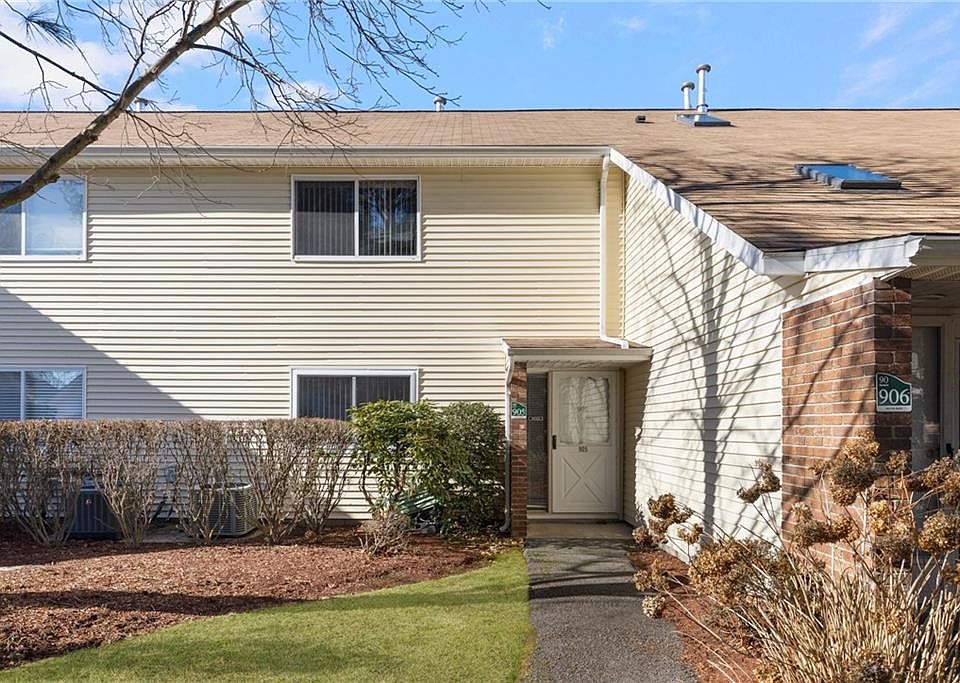 1st image of 905 Halifax Dr #905