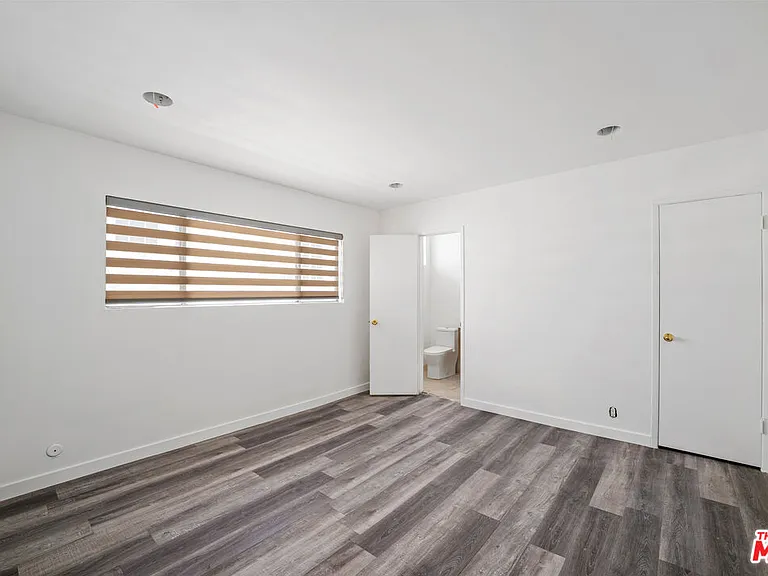 733 N Hayworth Ave #4 — Photo 19