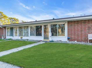 666 Plymouth Dr #E, Lakewood, NJ