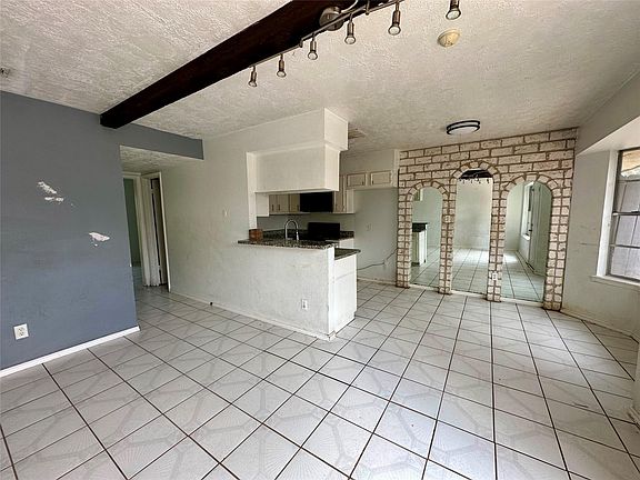 2nd image of 13517 Castilian Dr #1