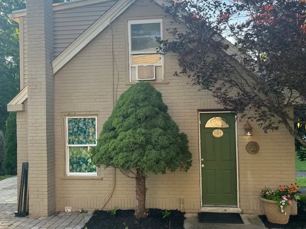 720 E Walnut St #A, Perkasie, PA 18944