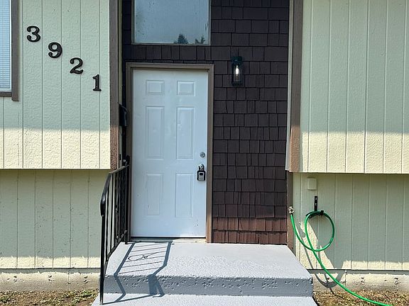 2nd image of 3921 N Napa St