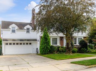 8702 Winchester Ave, Margate, NJ 08402