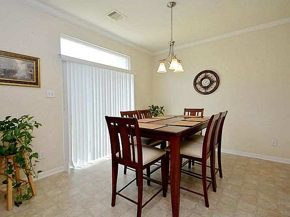 5th image of 7918 Montague Manor Ln