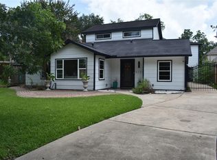 4521 Maple St, Bellaire, TX 77401