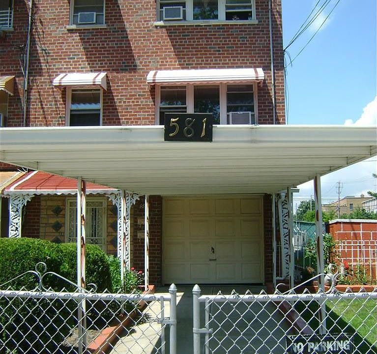 1st image of 581 Underhill Ave