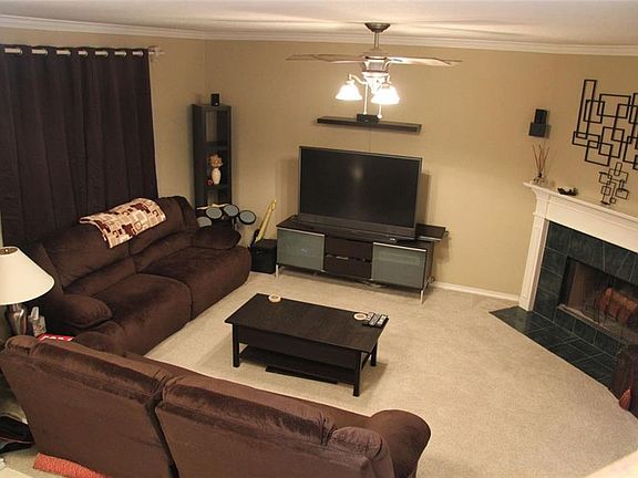 4th image of 7502 W Shore Dr