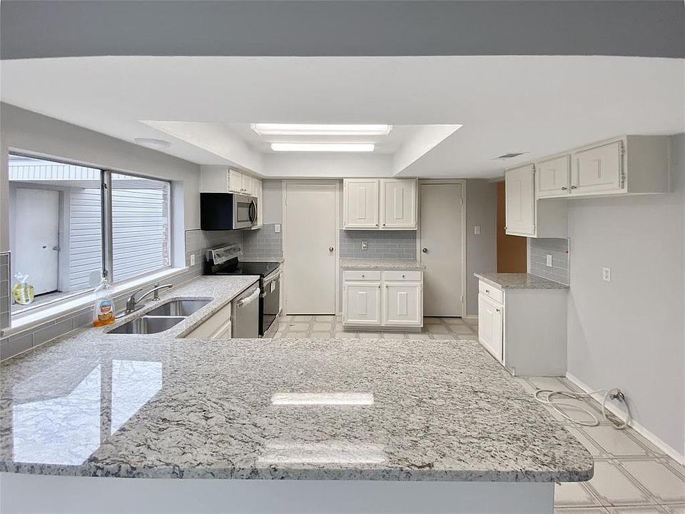 1st image of 7815 Encinita Dr
