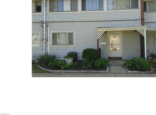 5821 Woolman Ct APT 9, Parma, OH 44130