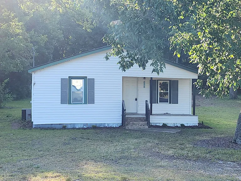 454 Rock Hill Rd — Photo 1