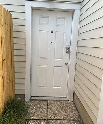 3rd image of 7701 Belfast St
