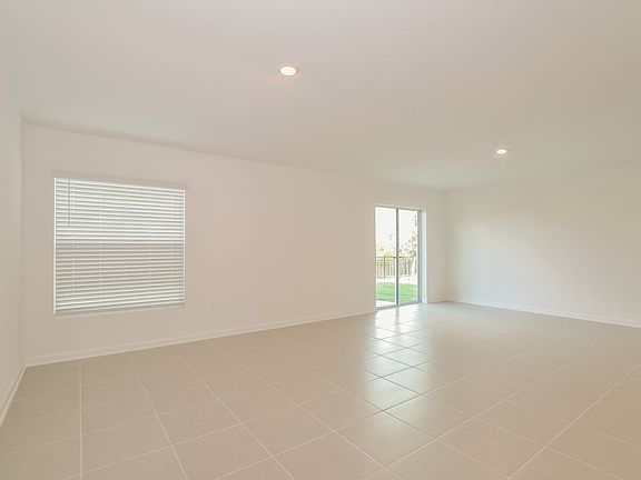 5th image of 3456 Chinotto Cir