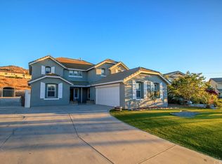 370 Caliente Dr, Norco, CA 92860