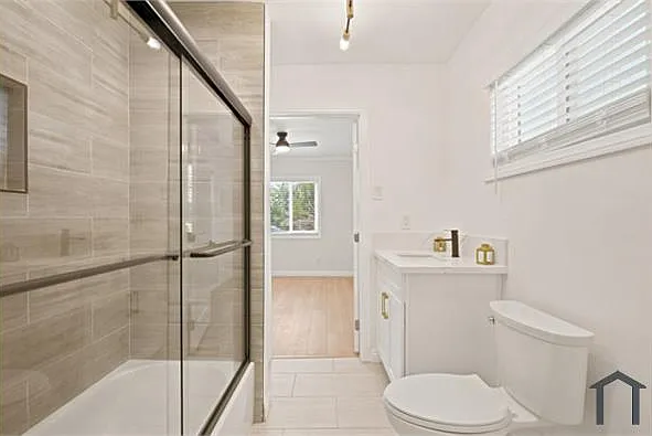 3123 W 60th St #A — Photo 7