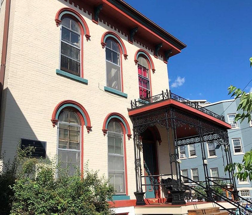 2nd image of 215 N Pinckney St