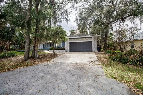 1321 Myrtle Dr Photo 1