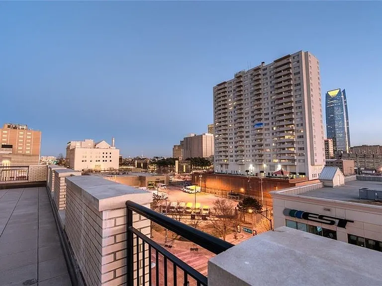 701 N Hudson Ave #500 — Photo 27