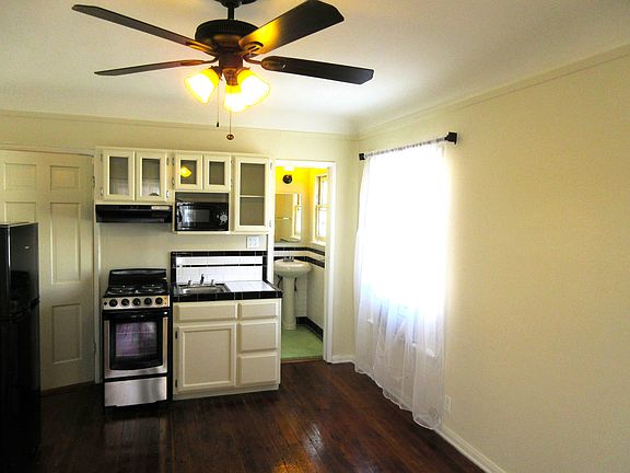 2nd image of 740 S Detroit St #7