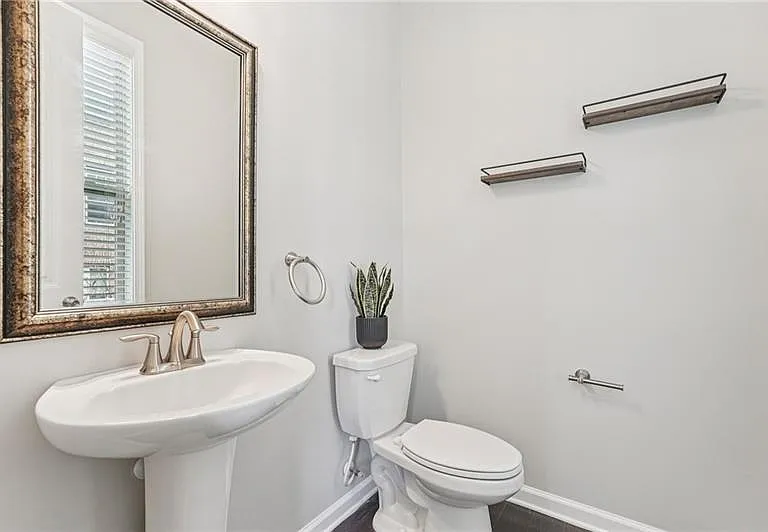 741 Topsail Ln — Photo 32