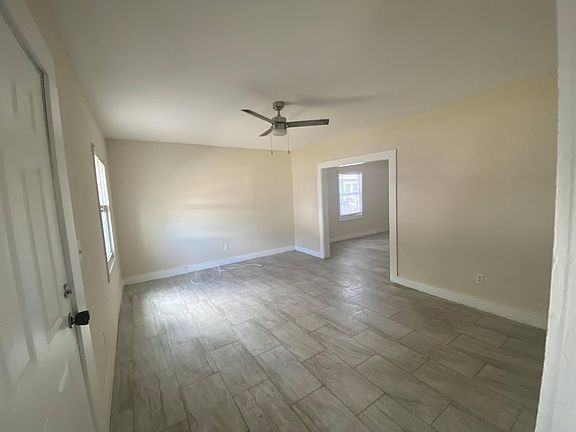 2nd image of 129 N Martin Luther King Jr Ave