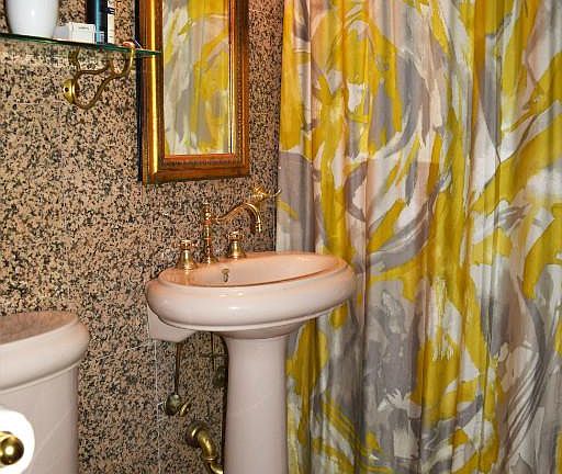 3rd image of 200 E 58th St APT 12G