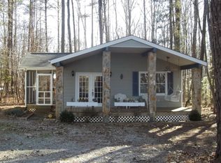 210 N Holiday Dr, Macon, NC 27551