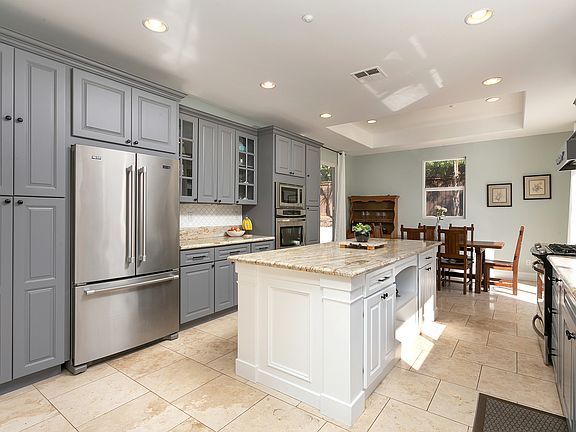 5th image of 3310 Wild Oak Ln