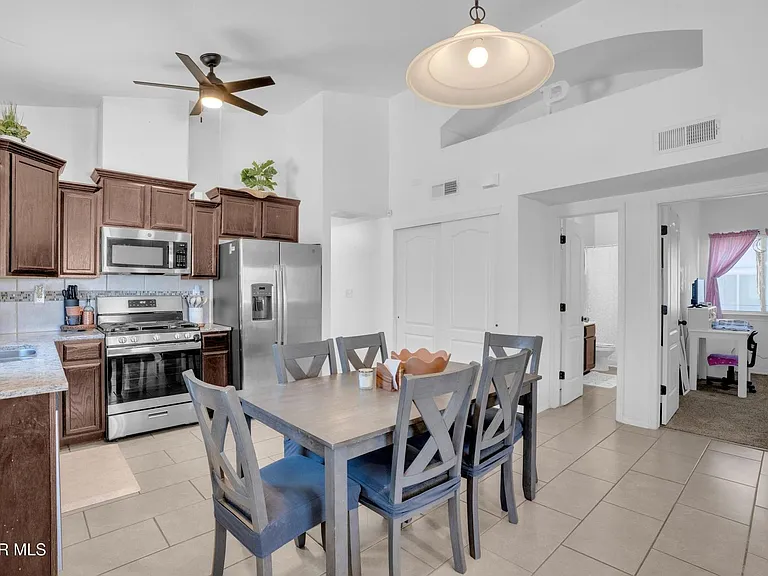 14364 Nick Drahos Ln — Photo 8