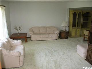 3rd image of 24516 Framingham Dr
