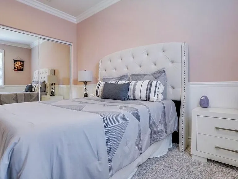 22057 Barrington Way — Photo 41