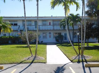 38 Coventry Ln #B, West Palm Beach, FL 33418