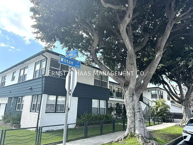 1641 Loma Ave #8 — Photo 2