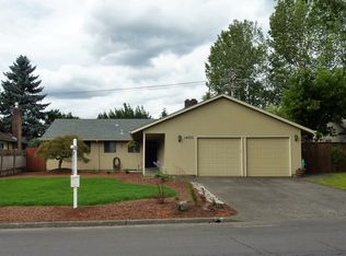 14725 NW Ridgetop Ct, Beaverton, OR 97006