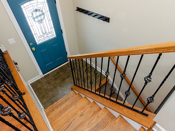 4th image of 19536 Crabapple Ln