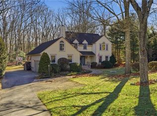 141 Laurel Ridge Ln, North Kingstown, RI 02852