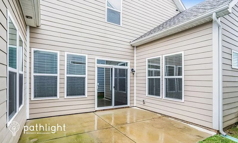 2nd image of 1019 Hercules Dr