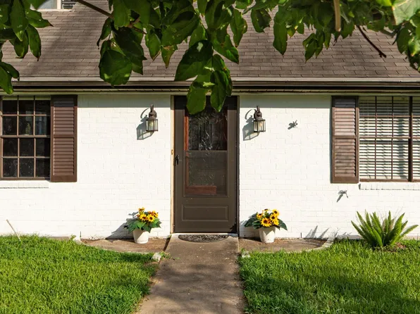 1001 Clearspring Dr, Brenham, TX 77833