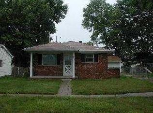 336 Crestway Dr, Oregon, OH 43616