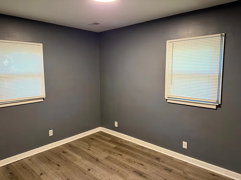 1 bed, 1.0 bath, 350 sqft, $1,000 — Photo 22