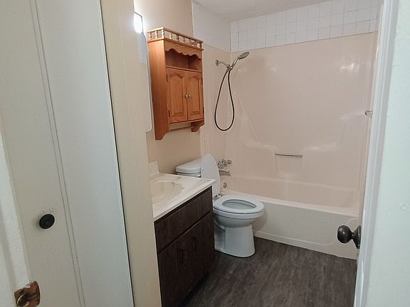 5th image of 3424 SW Burnett Rd