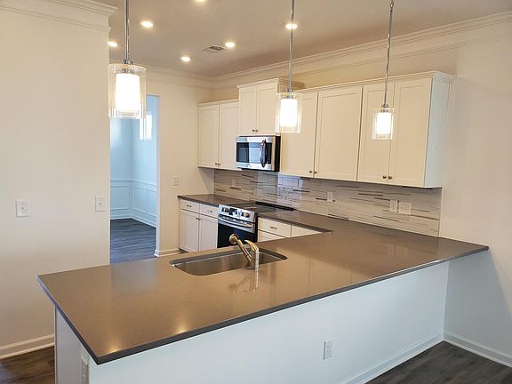 5th image of 3637 Capstone Dr