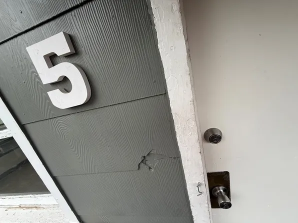 (undisclosed Address), Medford, OR 97501