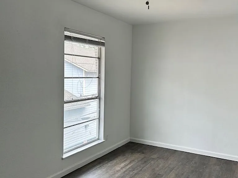 T-Square Apartments — Photo 21